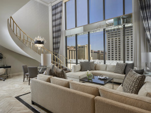 Golden Nugget Las Vegas Hotel & Casino