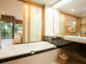 Chang Buri Resort & Spa (SHA Plus+)