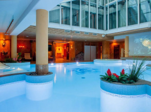 Отель Grand Rose SPA