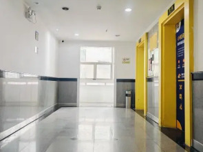 7 Days Inn (Shenzhen Luohu Port Dongmen Old Street Branch)