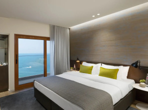 Carlton Tel Aviv Hotel