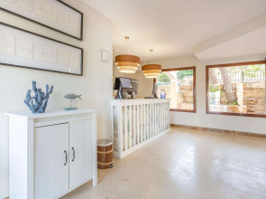 Flipflop Surfing Playa Apartments