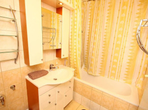 Pal's Hostel & Apartments