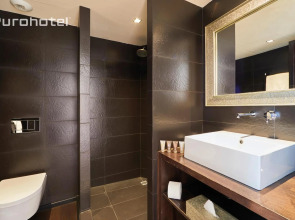 Puro Oasis Urban Hotel