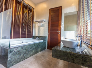 Bhu Tarn Koh Chang Resort and Spa