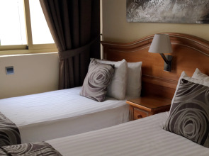 Macdonald Leila Playa Resort