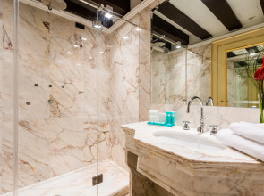 Hotel Nani Mocenigo Palace