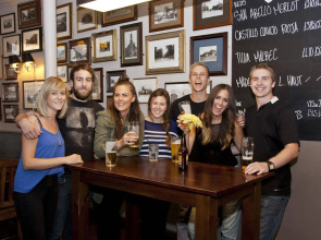 PubLove @ The Green Man - Hostel