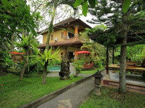 Uma Sari Cottage