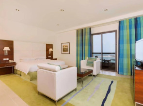 Hilton Dubai The Walk