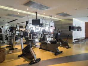 Отель Centre Point Silom