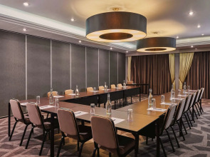 DoubleTree by Hilton London - Ealing Hotel