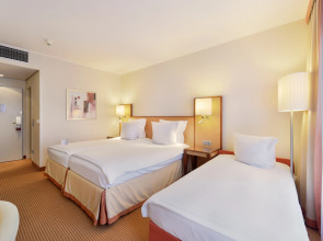 Отель The Q - Quadro City Hotel