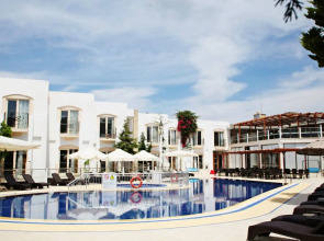 Serpina Hotel - Adults Only