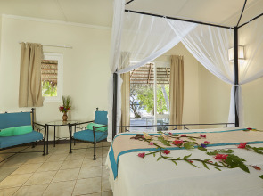 Kuredu Island Resort & Spa