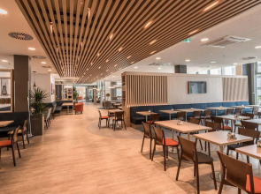 Premier Inn Cologne City Sud Hotel