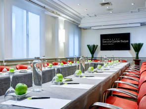 Отель Sercotel Gran Hotel Conde Duque