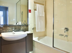 Adina Apartment Hotel Budapest