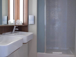 Hôtel Restaurant Campanile Paris 19 - La Villette