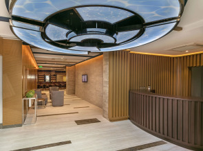 B Business Hotel & Spa