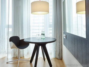 Отель Premier Inn Berlin Alexanderplatz