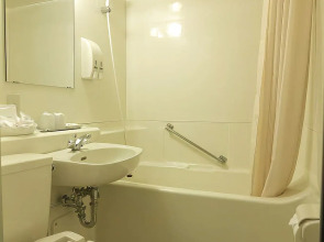 Ginza International Hotel