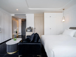 Ratri Hotel Phuket Old Town