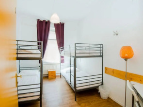 Alcatraz Backpacker Hostel