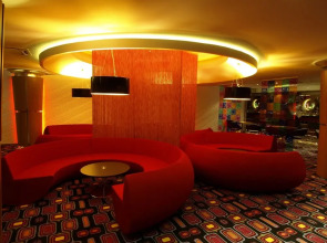 Grand Nur Plaza Hotel