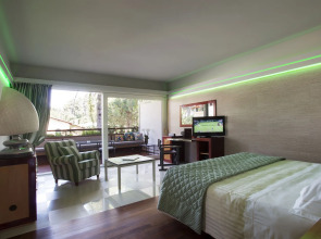 Augustus Hotel & Resort