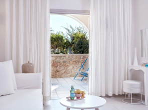 Santo Miramare Resort