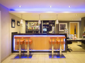 Holiday Inn Express Edinburgh Royal Mile by IHG