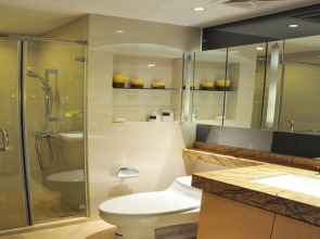 BaiHe International Apartment Hotel