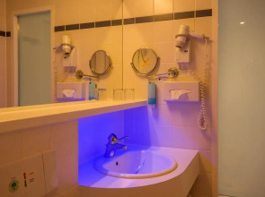 NOVALIS Hotel by AURUM Dresden