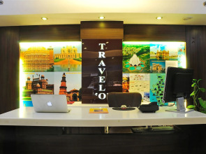 Hotel The Pearl - Newly Renovated in City Centre