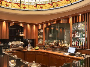 Mediterranean Palace Hotel