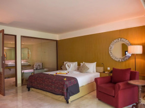 Komaneka at Rasa Sayang