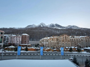 Апартаменты в отеле Red Wood (Ред Вуд)