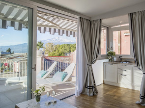 La Malandrina Apartments & Suites