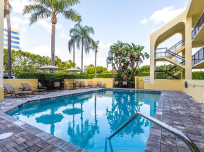 Quality Inn Palm Beach International Airport