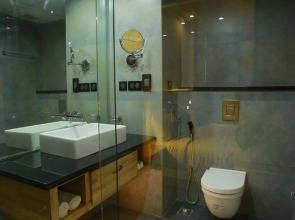 The Panoramic Getaway