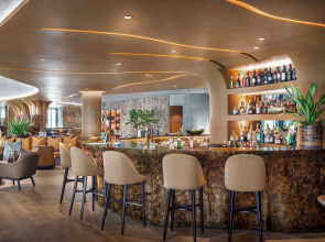 Forte de Gaia, Autograph Collection