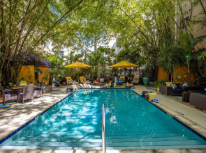 Riviera Hotel South Beach