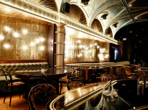 Paramount Times Square – A Generator Hotel