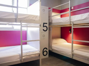 room00 Valencia Hostel