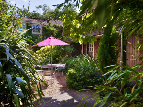 York Pavilion Hotel, Sure Hotel Collection by Best Western