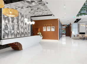 Adagio Premium The Palm