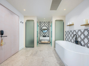 Yacht Classic Hotel - Boutique Class