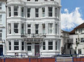 Marine Parade Hotel