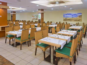 Hotel GHT Oasis Tossa & Spa